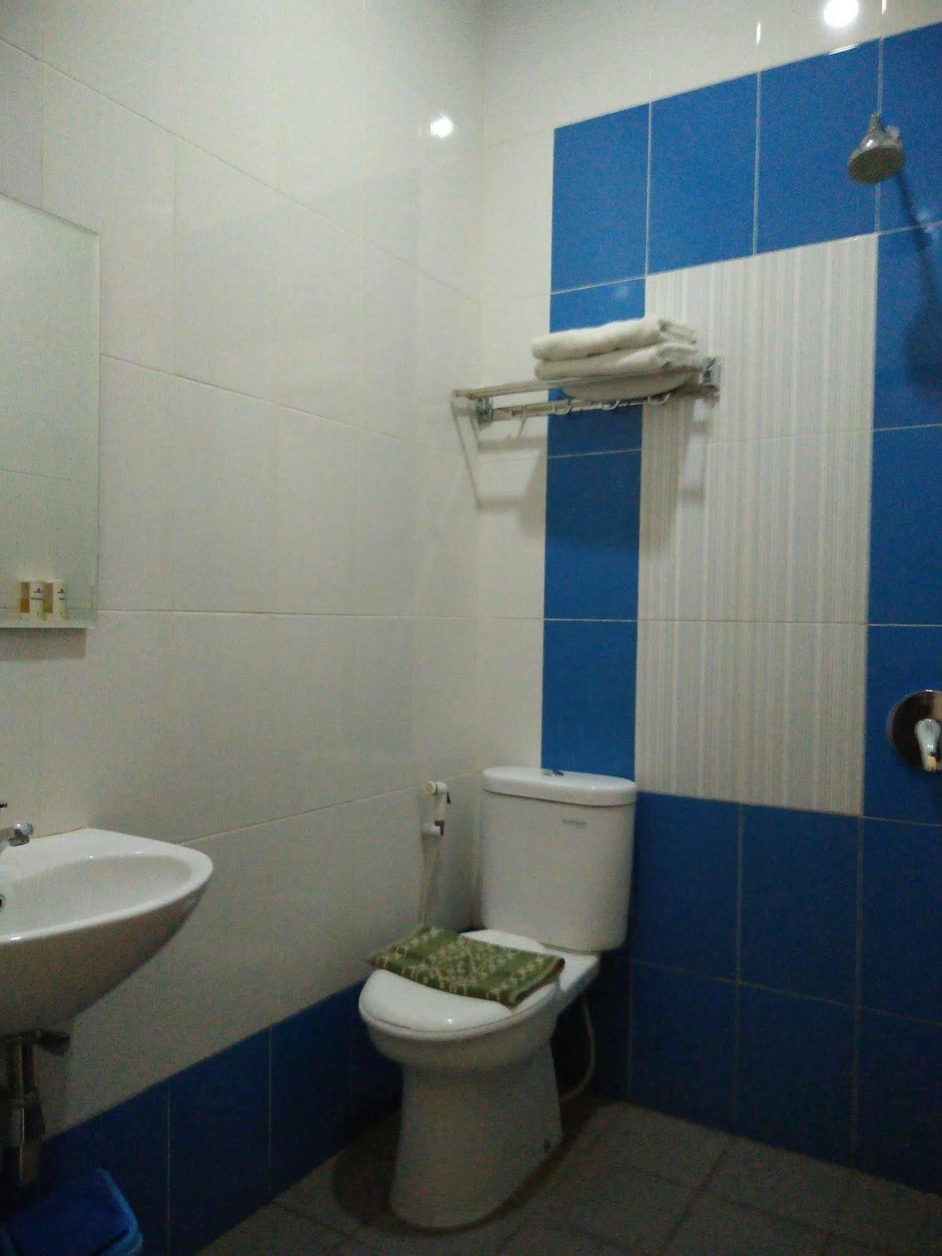 Sentra Hotel 3*
