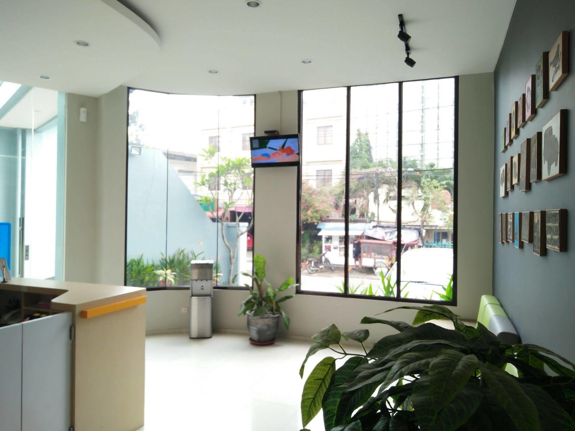 Sentra Hotel