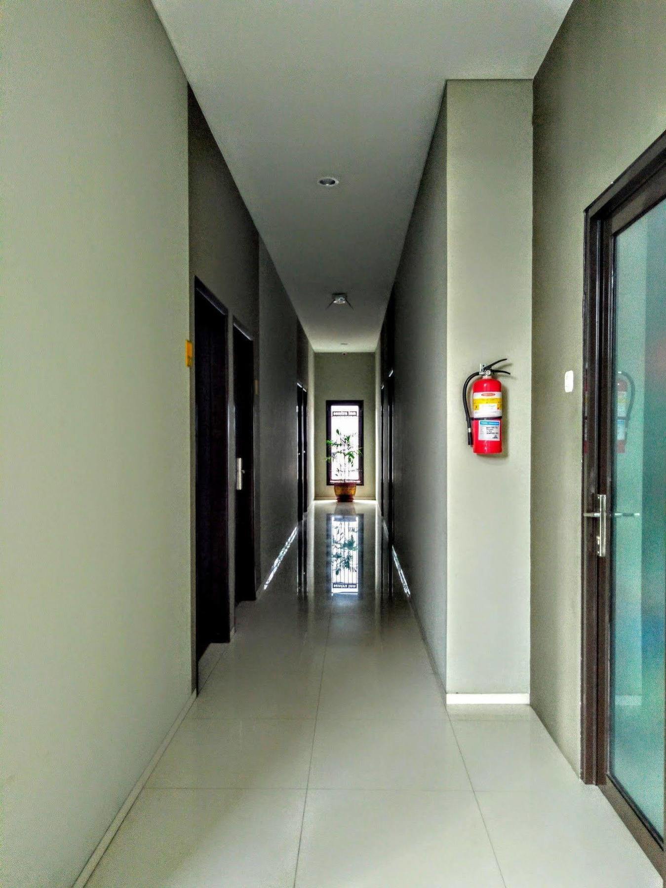 Sentra Hotel